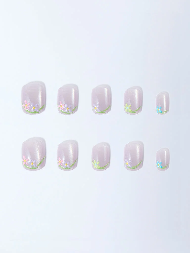 Studiowest Lilac Floral Design Press-On Nail Set