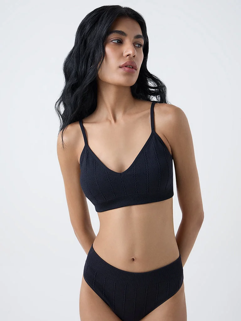Superstar Black Seam-Free Padded Bra
